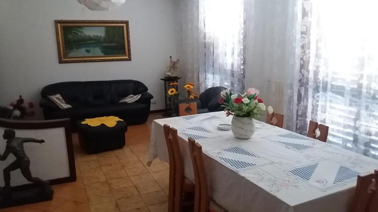 Bed and Breakfast Arcobaleno Campagna Exterior foto